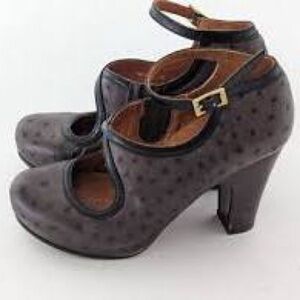 Chie Mihara Ostrich Black and Brown Heels